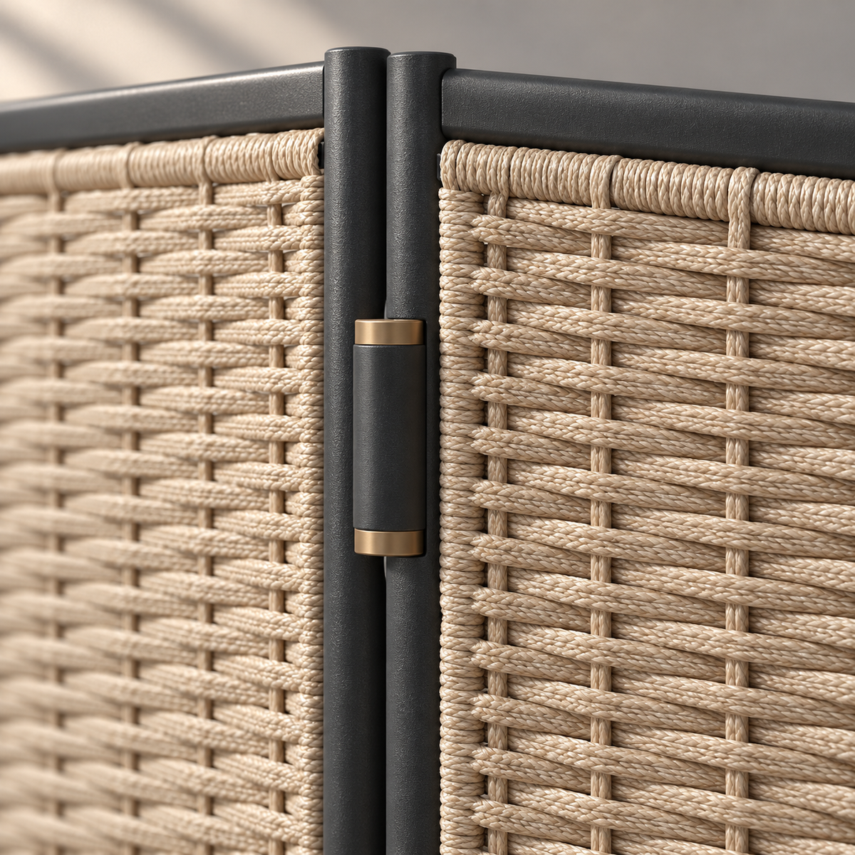 Marram Folding Wind Screen material and construction detail
